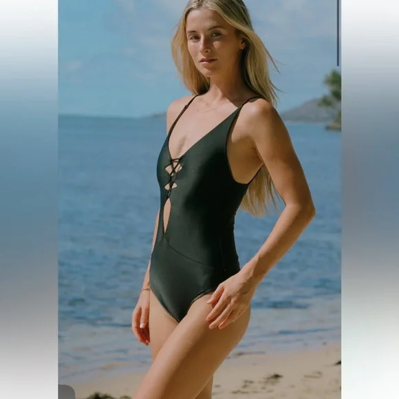 Acacia Swimwear Kokomo Black Cutout One-Piece small NWOT